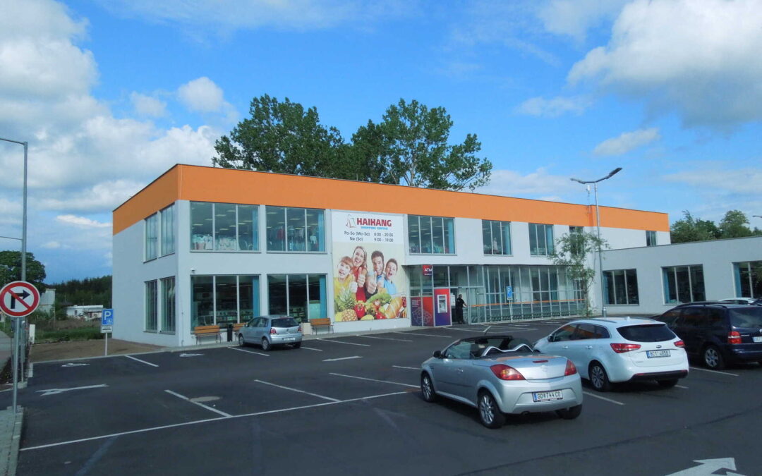 Nákupní centrum České Velenice